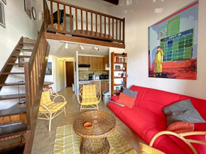 Charmant Duplex avec Balcon et Parking Privé à Saintes-Maries-de-la-Mer - FR-1-475-130